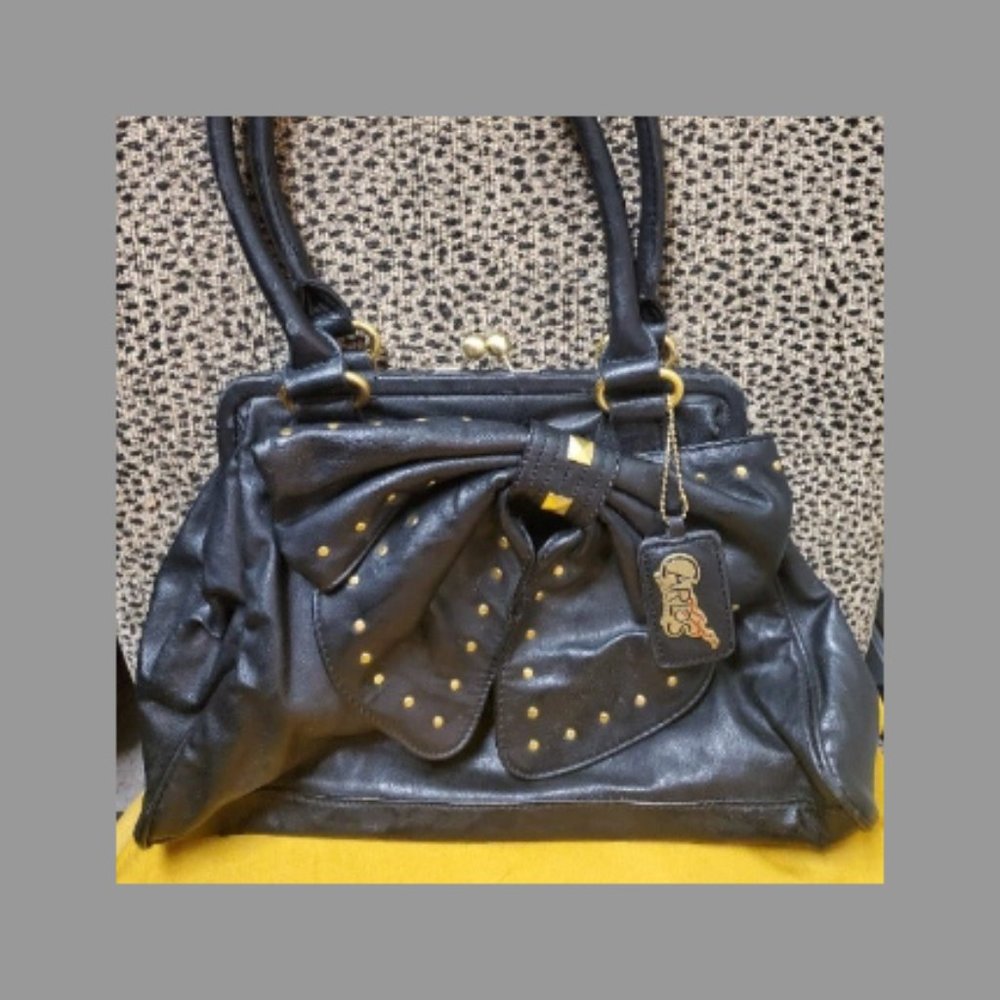 Black Leather Carlos Santana Handbag